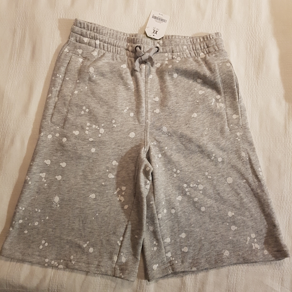 Crazy 8 grey shorts boys size 14/16